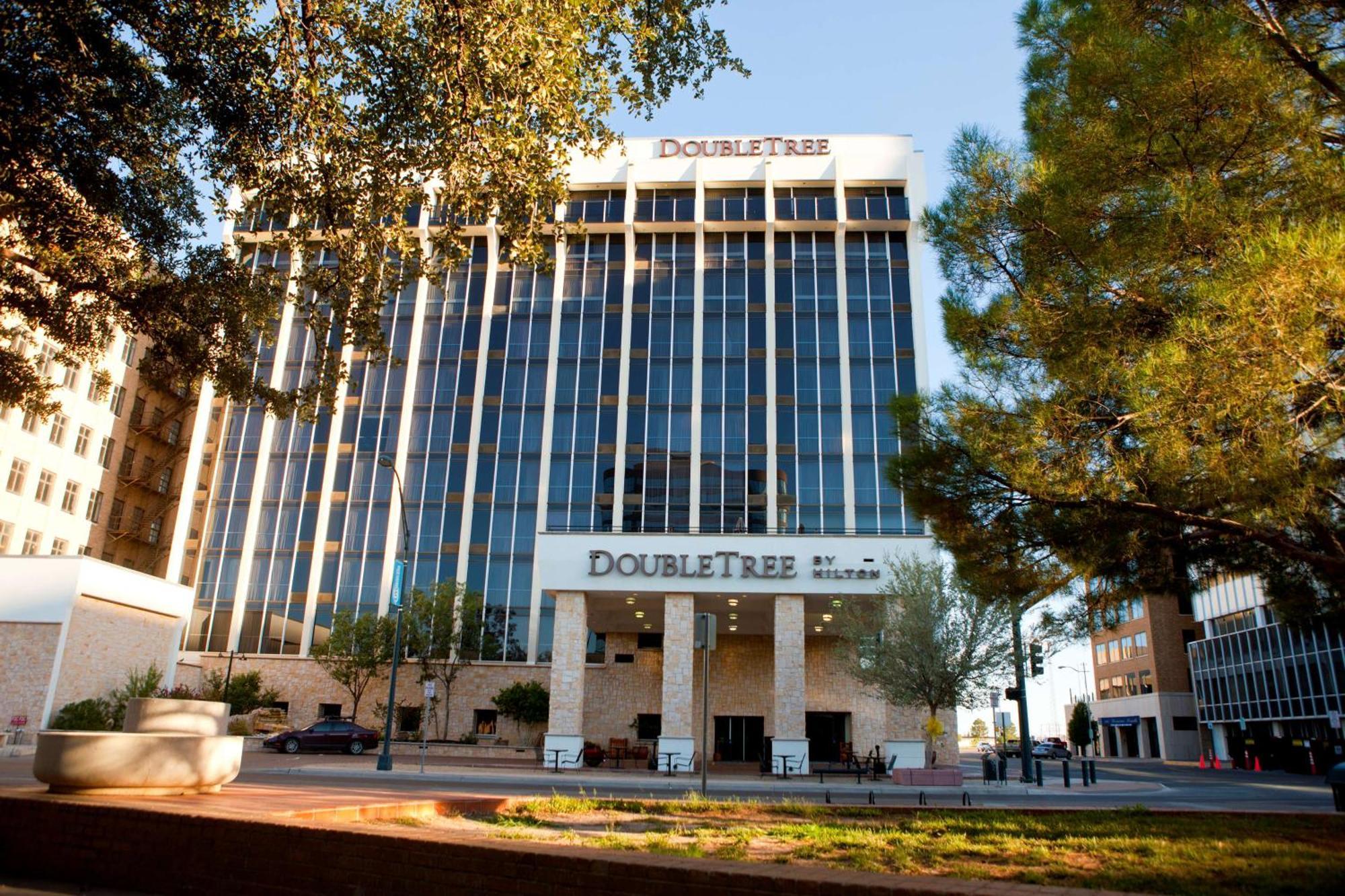 Doubletree By Hilton Midland Plaza Hotel Exterior foto